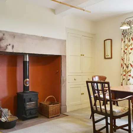 High Birch Close Holiday home